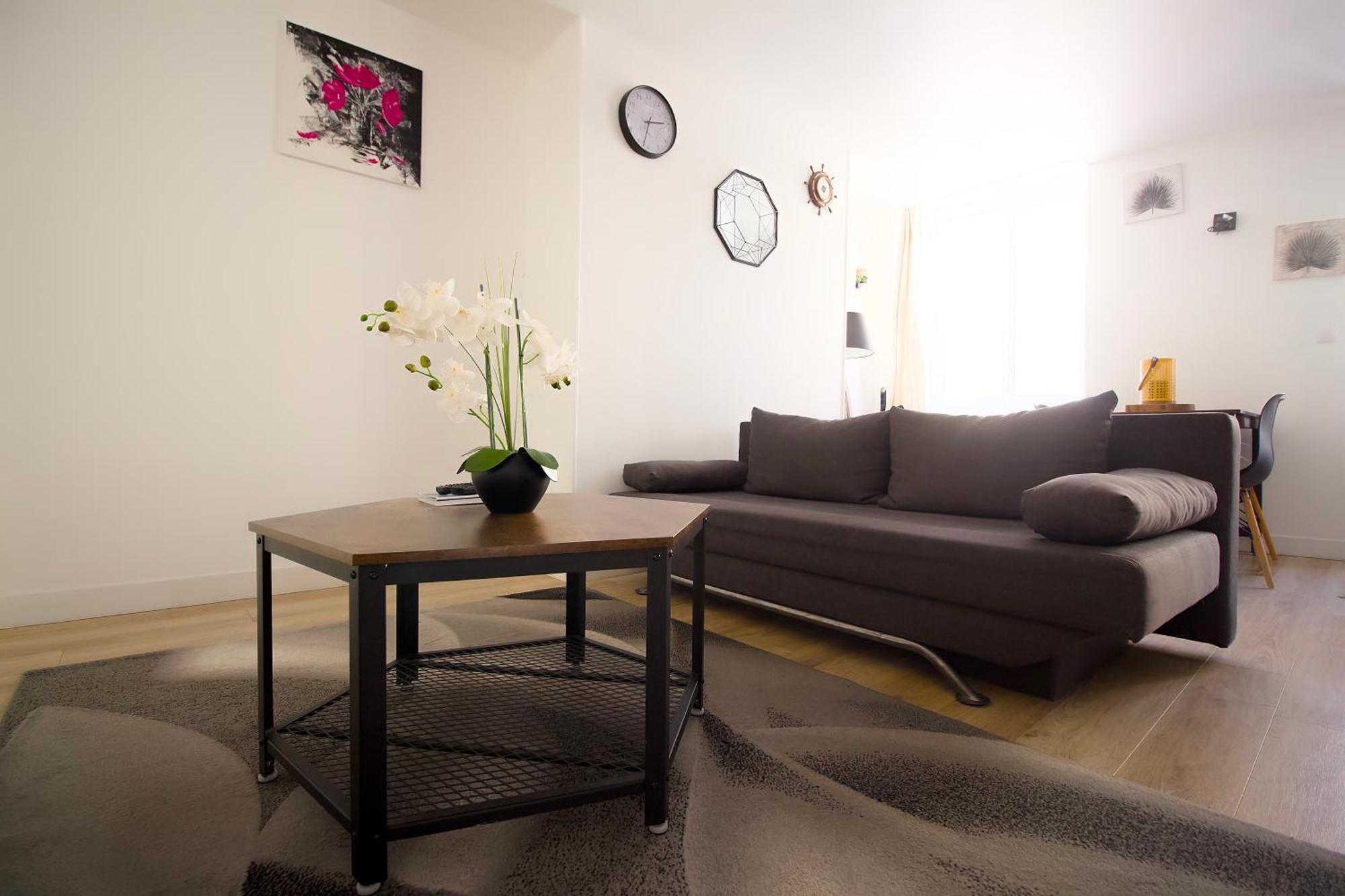 Triplex Lumineux A Cherbourg, Hyper Centre, 2 Pas Du Port & Vie Nocturne, Intendance Luxury Host Extérieur photo