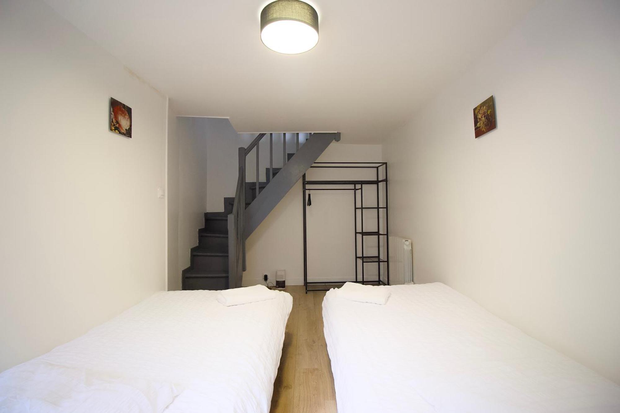 Triplex Lumineux A Cherbourg, Hyper Centre, 2 Pas Du Port & Vie Nocturne, Intendance Luxury Host Extérieur photo